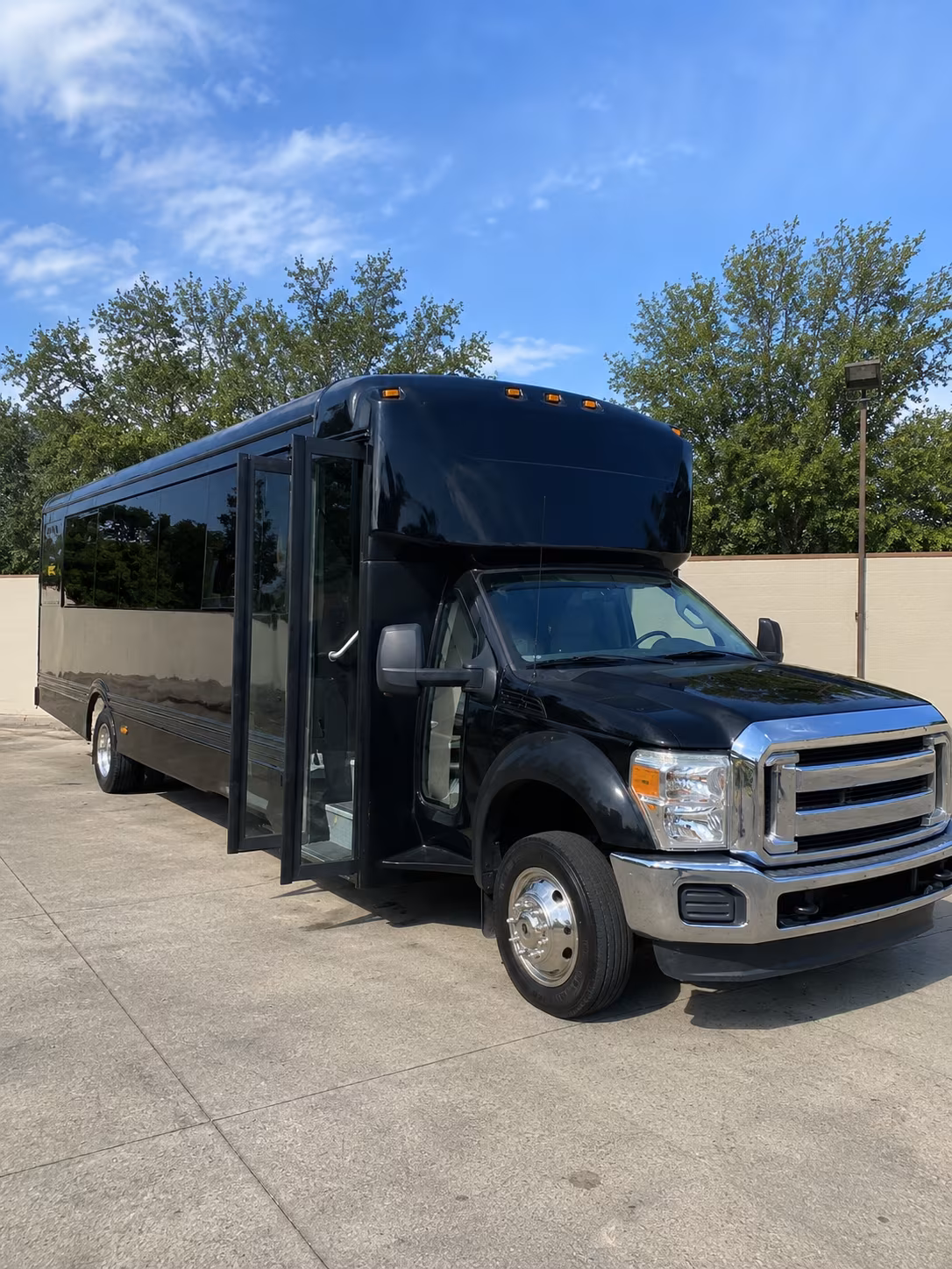 burnsville 20 passenger party bus