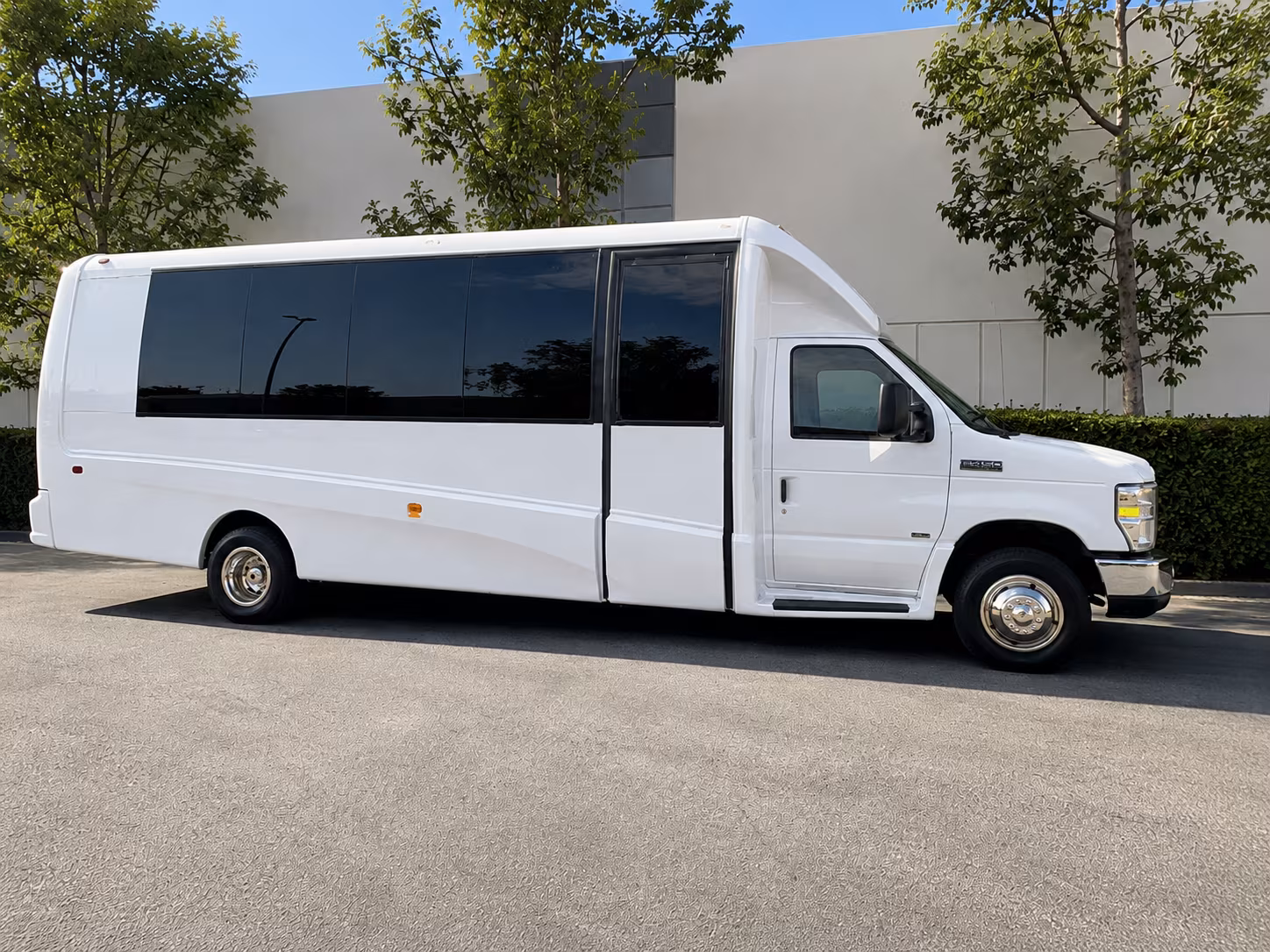 hotel to venue shuttle buses for burnsville corporate groups