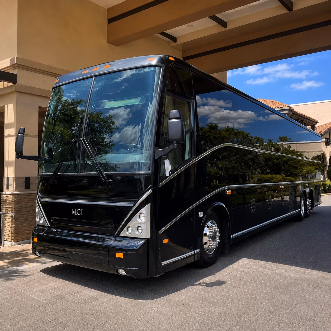 minneapolis saint paul international airport msp charter bus transfers for burnsville groups